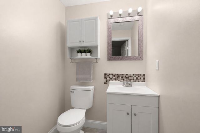 9831 BAYLINE CIR, Owings Mills, MD 21117