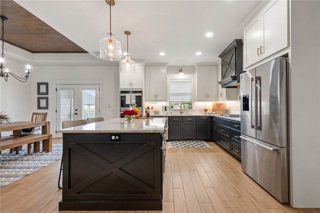 4202 Lismore Lane, College Station, TX 77845