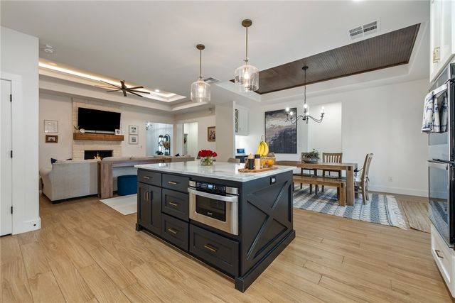 4202 Lismore Lane, College Station, TX 77845