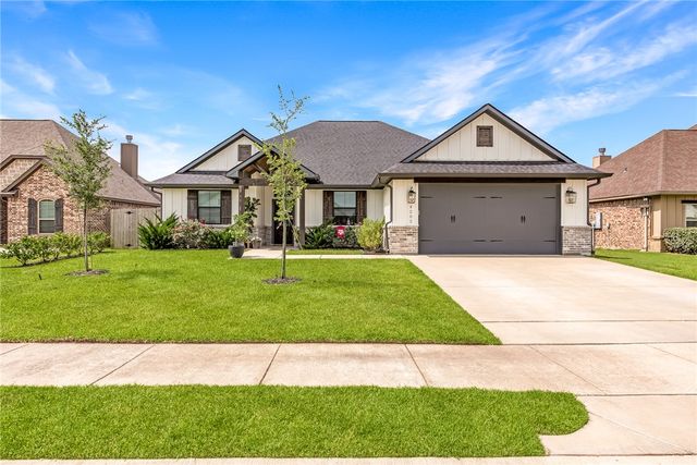 4202 Lismore Lane, College Station, TX 77845