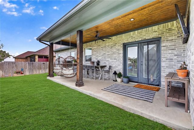 4202 Lismore Lane, College Station, TX 77845
