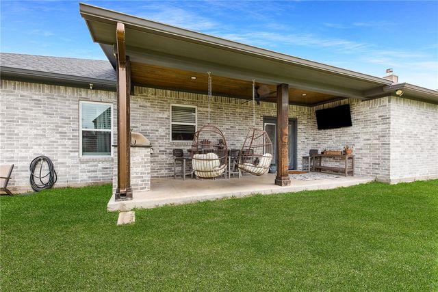 4202 Lismore Lane, College Station, TX 77845