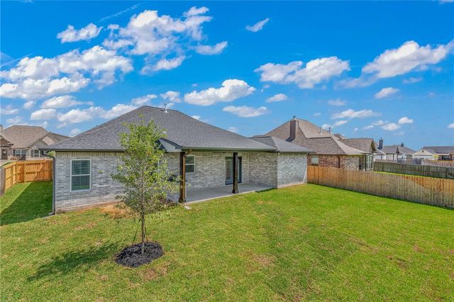 4202 Lismore Lane, College Station, TX 77845
