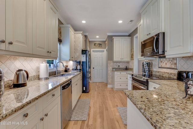 1293 Palatka Place, Bolivia, NC 28422