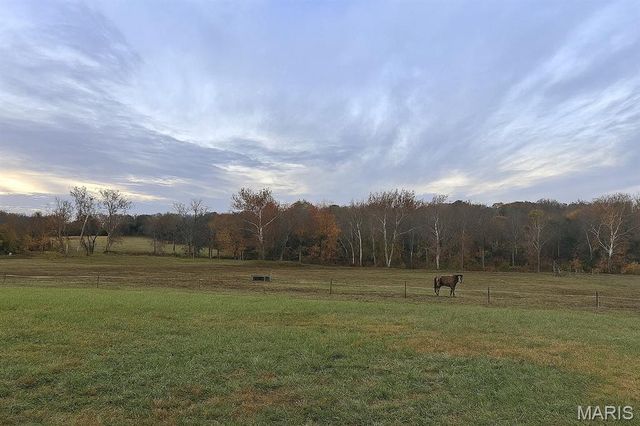 3700 State Road V, De Soto, MO 63020