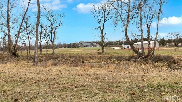 3700 State Road V, De Soto, MO 63020