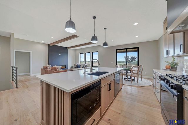 7914 S 42nd Street, Lincoln, NE 68516