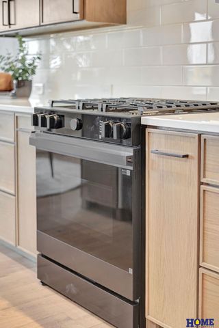 7914 S 42nd Street, Lincoln, NE 68516