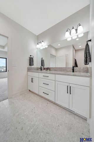 7914 S 42nd Street, Lincoln, NE 68516