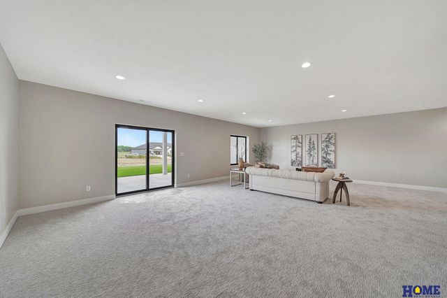 7914 S 42nd Street, Lincoln, NE 68516