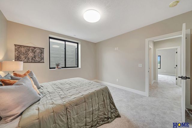 7914 S 42nd Street, Lincoln, NE 68516