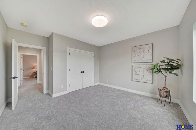 7914 S 42nd Street, Lincoln, NE 68516