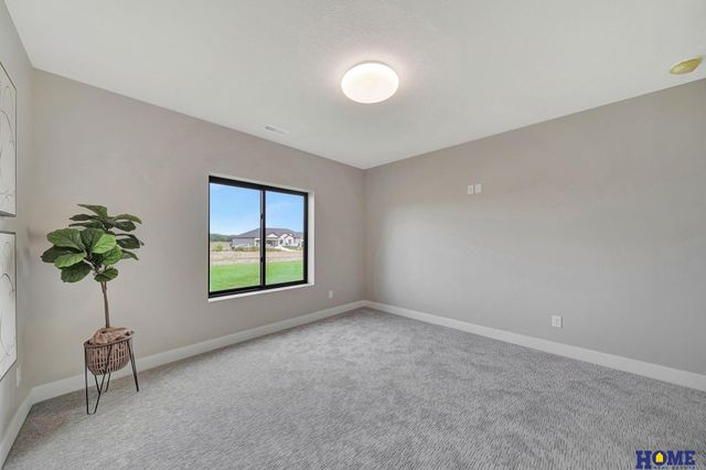 7914 S 42nd Street, Lincoln, NE 68516