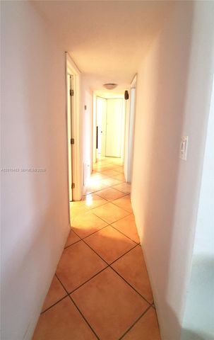 690 SW 120th Ave, Miami, FL 33184
