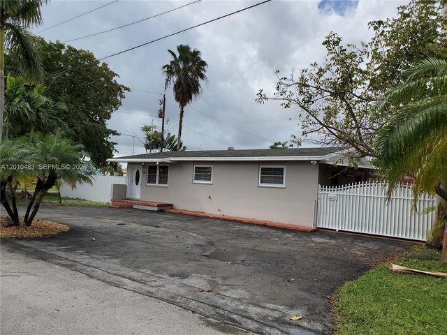 690 SW 120th Ave, Miami, FL 33184