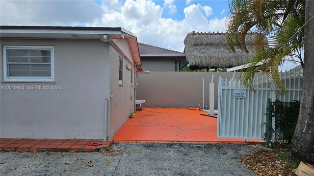 690 SW 120th Ave, Miami, FL 33184