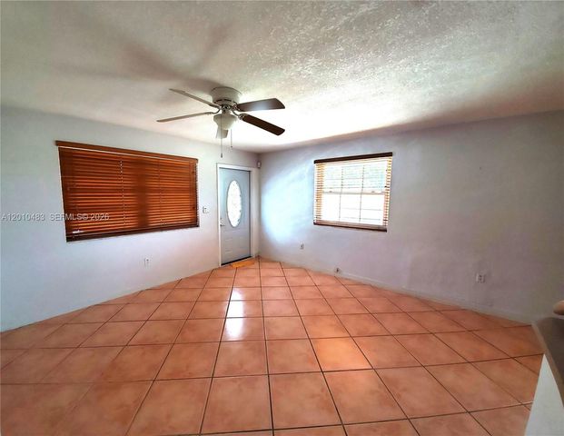 690 SW 120th Ave, Miami, FL 33184