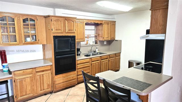 690 SW 120th Ave, Miami, FL 33184
