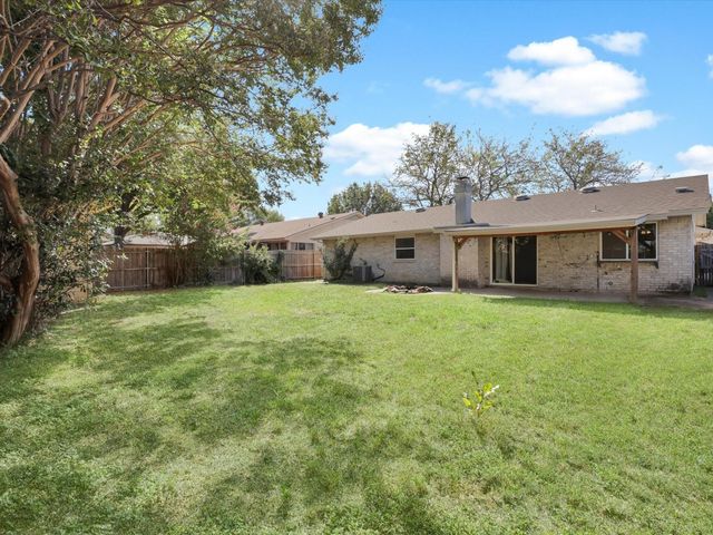 2309 Norwich Court, Arlington, TX 76015