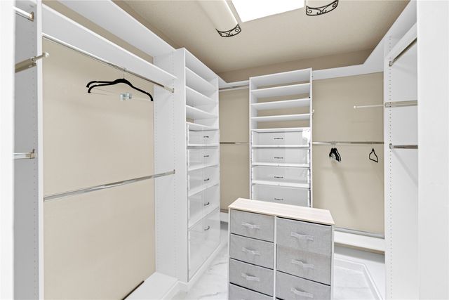 2929 Waterford Drive, Irving, TX 75063