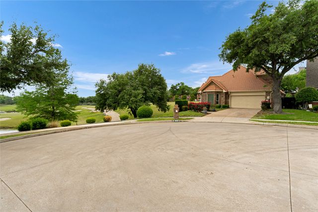 2929 Waterford Drive, Irving, TX 75063