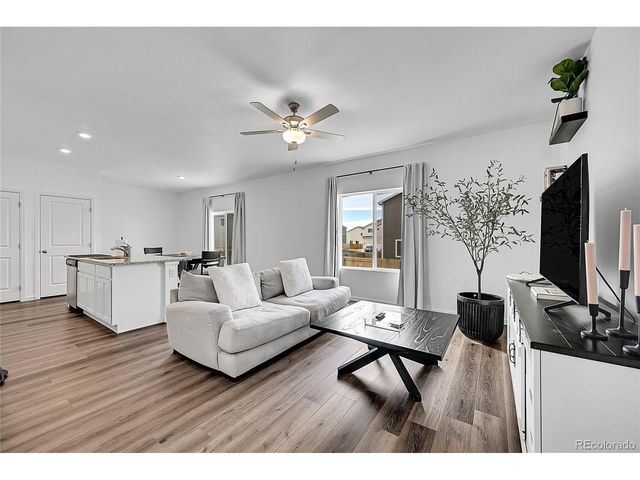 7411 E Big Thompson Cir, Frederick, CO 80530