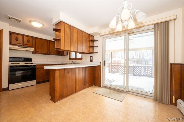 7337 Bear Ridge Road, Pendleton, NY 14120