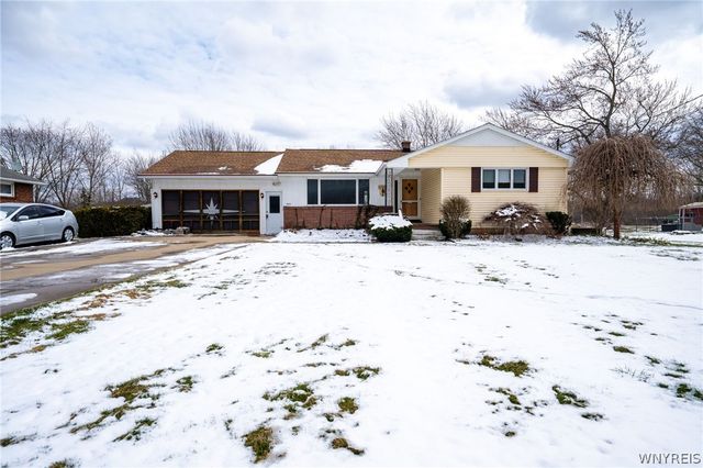 7337 Bear Ridge Road, Pendleton, NY 14120