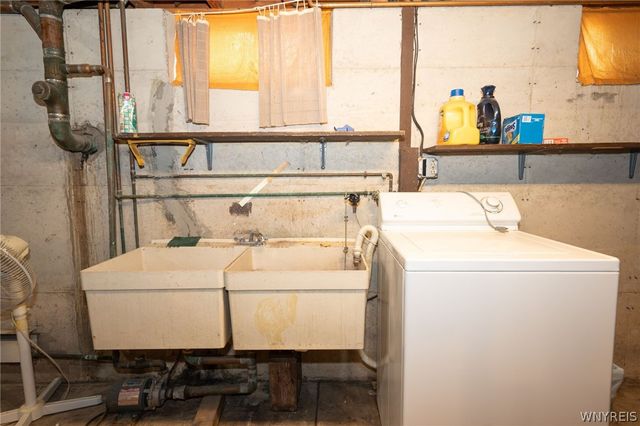 7337 Bear Ridge Road, Pendleton, NY 14120