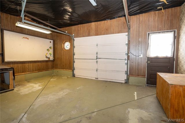 7337 Bear Ridge Road, Pendleton, NY 14120