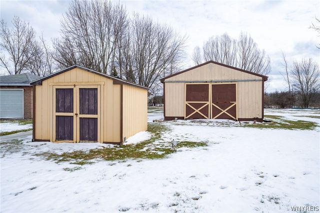 7337 Bear Ridge Road, Pendleton, NY 14120