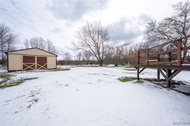 7337 Bear Ridge Road, Pendleton, NY 14120