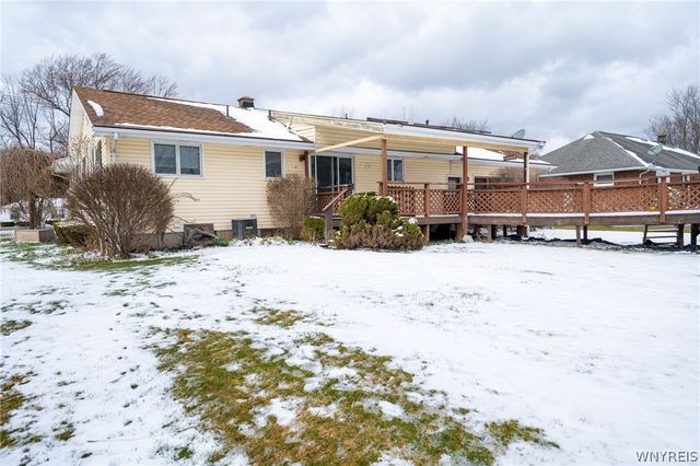 7337 Bear Ridge Road, Pendleton, NY 14120