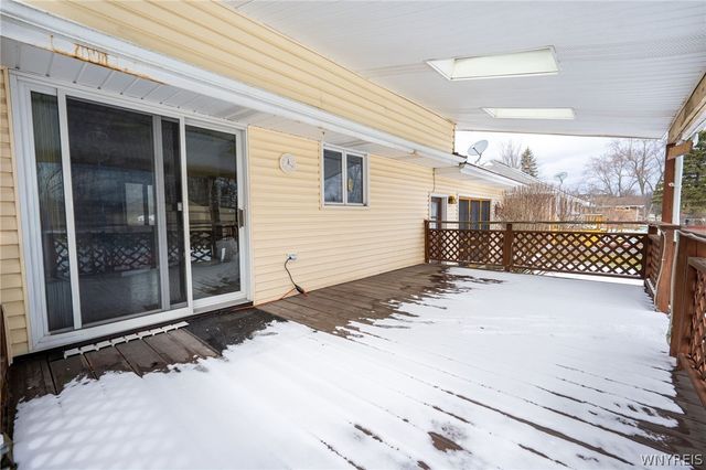 7337 Bear Ridge Road, Pendleton, NY 14120