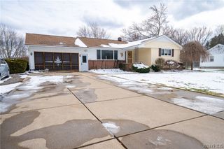 7337 Bear Ridge Road, Pendleton, NY 14120