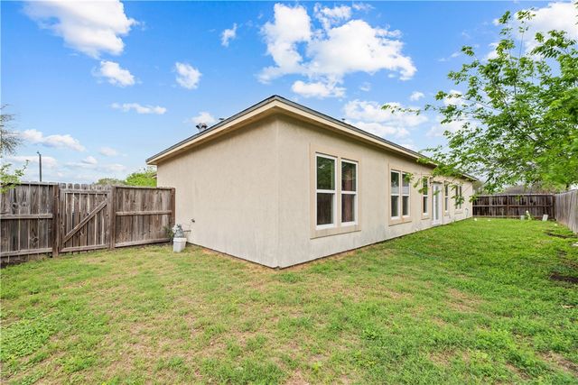 5410 Nicole Ct, Corpus Christi, TX 78415