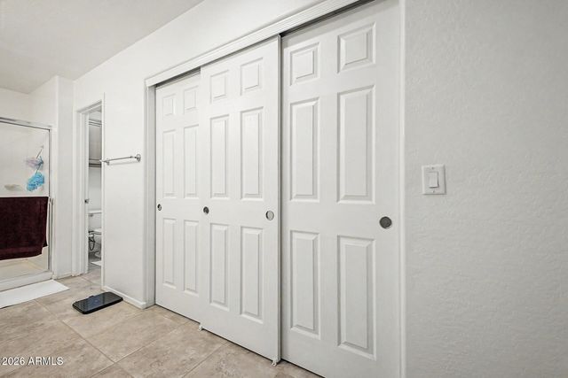 2565 E SOUTHERN Avenue 84, Mesa, AZ 85204
