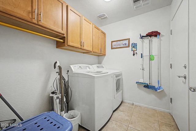 2565 E SOUTHERN Avenue 84, Mesa, AZ 85204