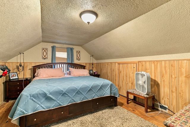 1900 29th Street, Moline, IL 61265