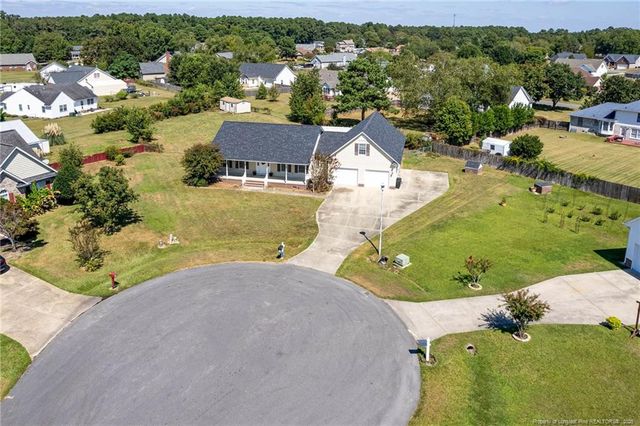 5700 Trotter Court, Hope Mills, NC 28348