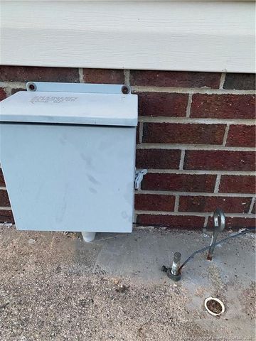 5700 Trotter Court, Hope Mills, NC 28348