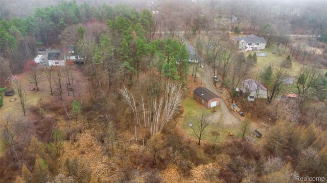 4250 Phillips Road, Hadley Township, MI 48455