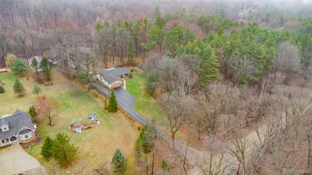 4250 Phillips Road, Hadley Township, MI 48455