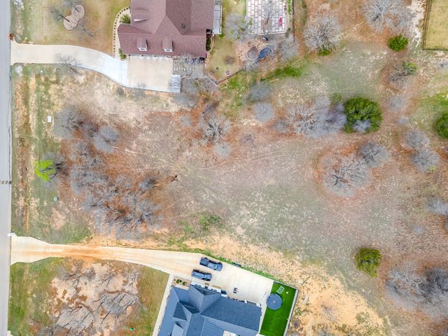 720 S Sugartree Drive, Lipan, TX 76462
