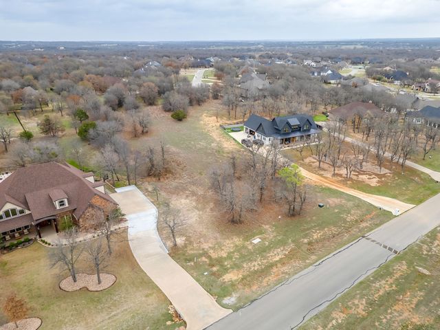 720 S Sugartree Drive, Lipan, TX 76462
