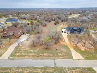 720 S Sugartree Drive, Lipan, TX 76462