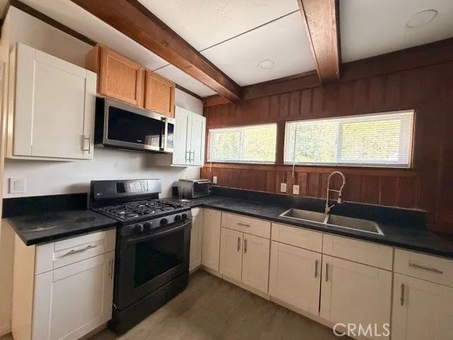 41266 Valley Of The Falls, Forest Falls, CA 92339
