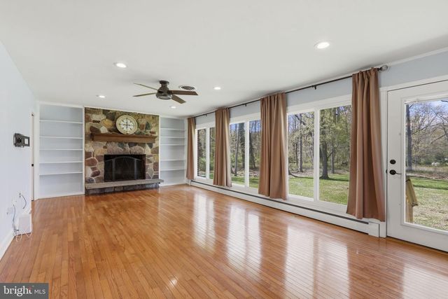35 ORIOLE WAY, Moorestown, NJ 08057