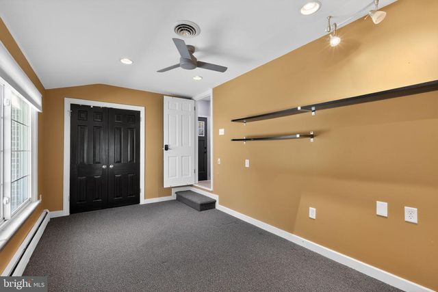 35 ORIOLE WAY, Moorestown, NJ 08057