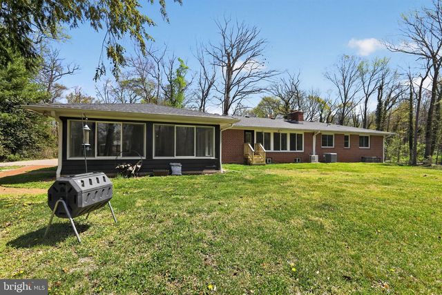 35 ORIOLE WAY, Moorestown, NJ 08057